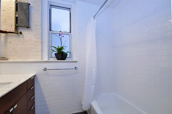 Sold by Corcoran | media 15