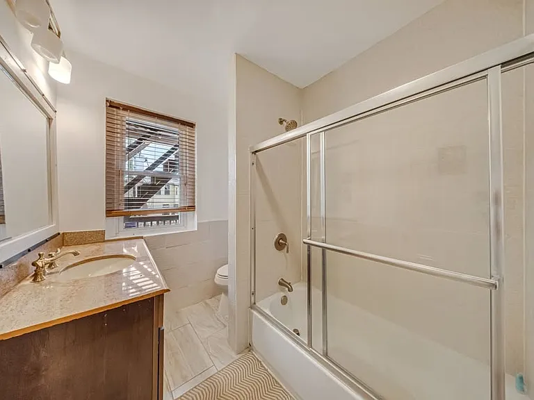 723 Quebec Pl NW — Photo 11