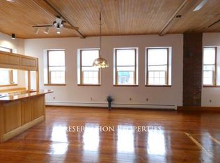 676 Grove St, Newton, MA 02462