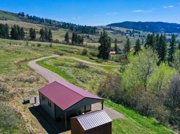2801 McNitt Rd, Kettle Falls, WA 99141