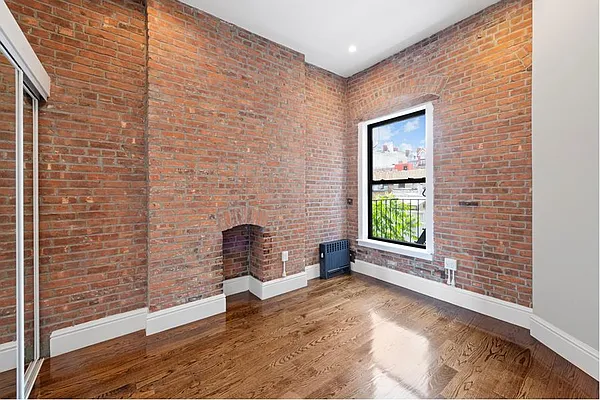 Rented by Douglas Elliman | media 20