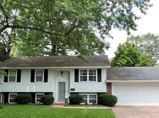 305 N Bernard St, Mascoutah, IL