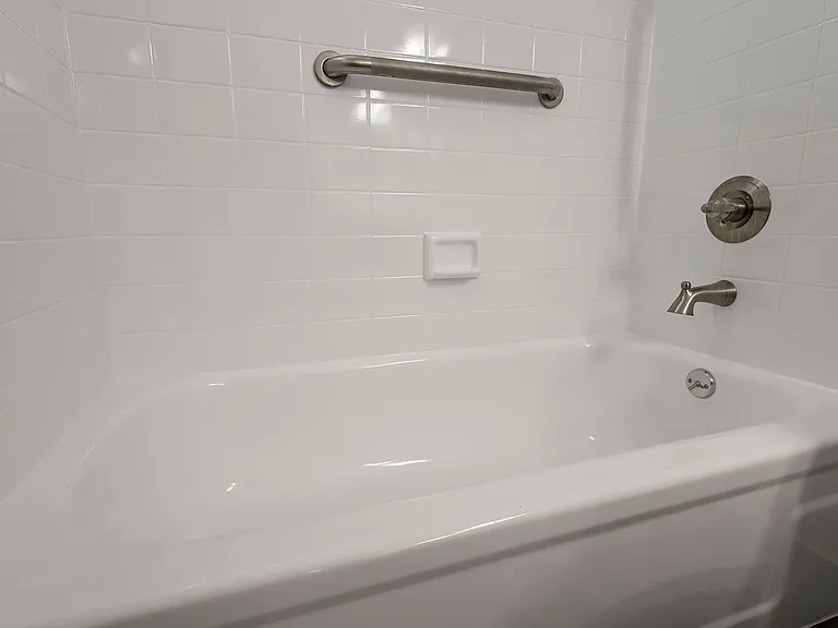 Sheridan Square Apartments — Photo 104
