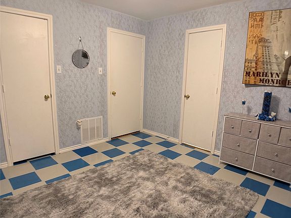 5th image of 2806 Harpers Ferry Ln