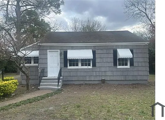 2 bed, 700 sqft, $1,000 — Photo 1