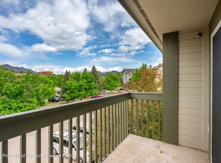 794 Castle Valley Blvd APT I, New Castle, CO 81647