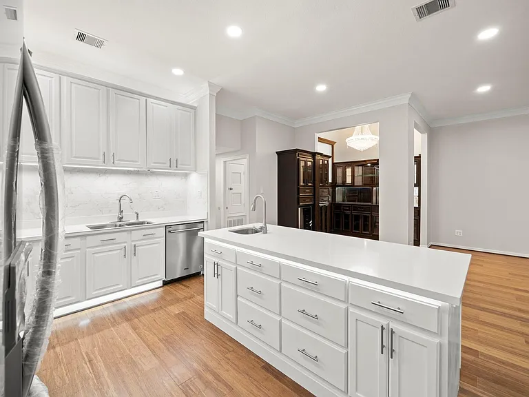 4023 Breakwood Dr — Photo 11