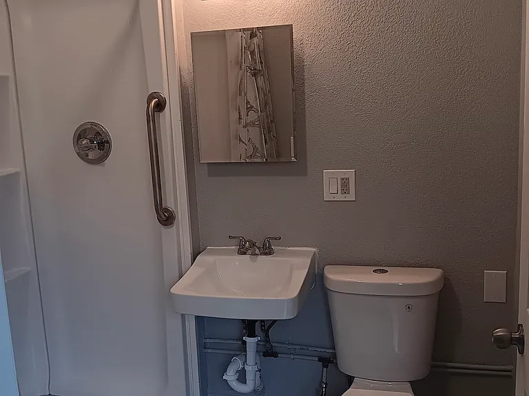 7108 Skylane Dr — Photo 5
