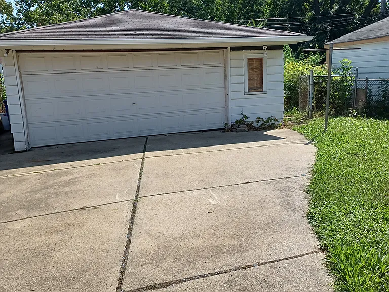 7384 Fielding St — Photo 11