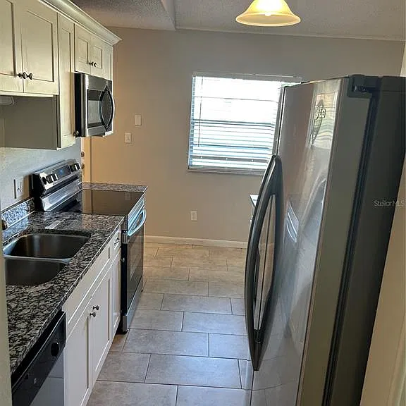1450 Agatha Dr — Photo 11