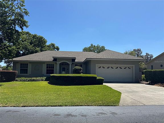 2nd image of 226 Hill Ct
