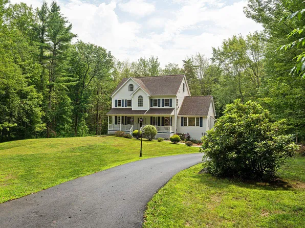 44 Gebig Road, Nottingham, NH 03290