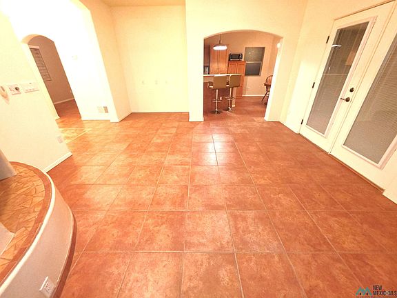 3rd image of 2915 Hook Rd SE