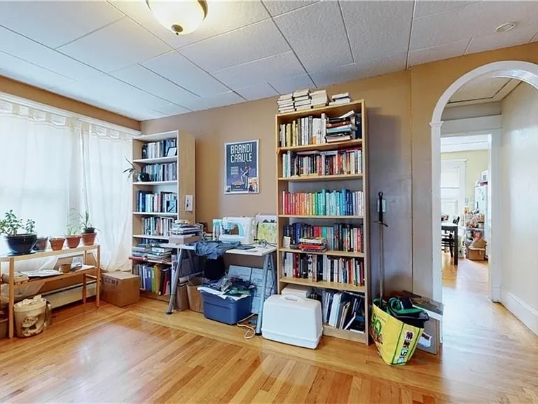 845 Orange St #3F — Photo 2