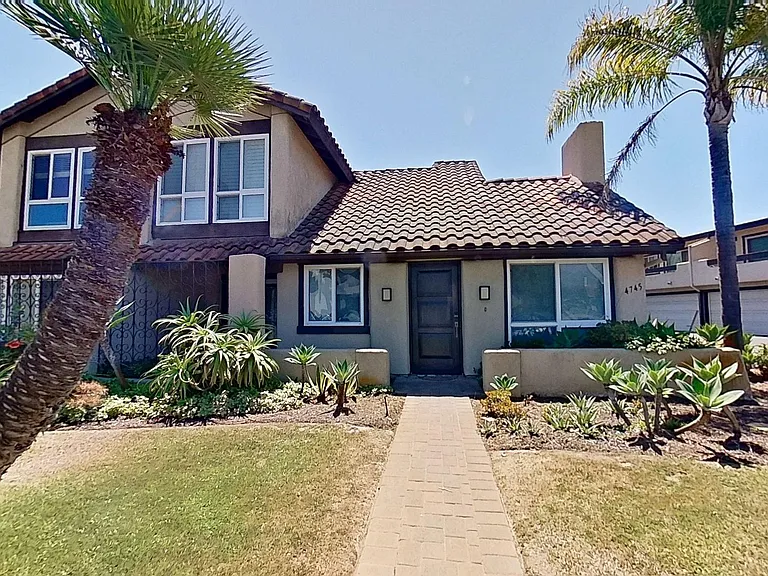 4745 Camino Del Rey — Photo 1