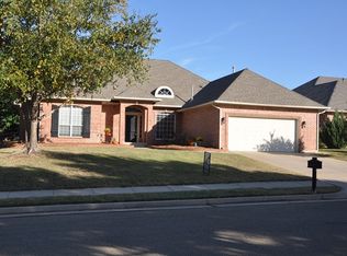 3908 Wildmeadow Ct, Edmond, OK 73003