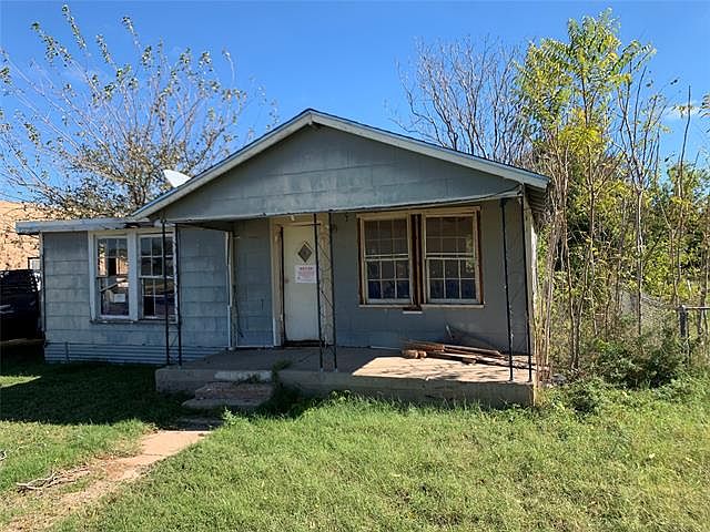 1st image of 769 Mesquite St