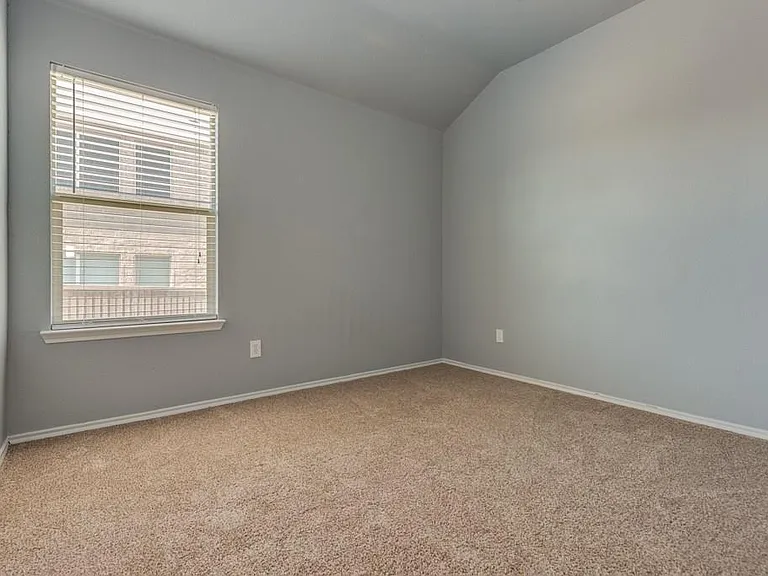 5313 Beacon Ln — Photo 16