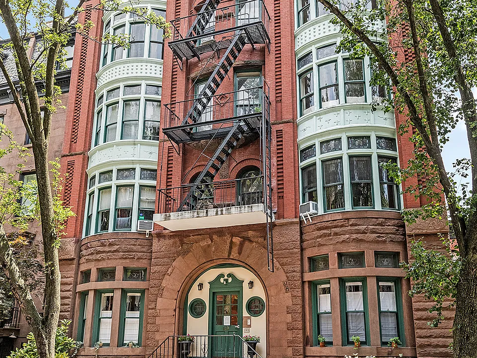 149 Willow St #1D