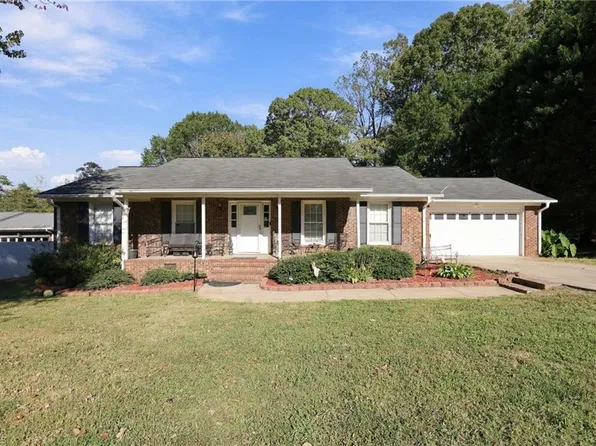 2283 Mrs Blanchard Rd, Burlington, NC 27217