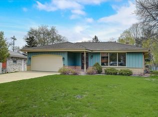 5718 S 24th St, Milwaukee, WI 53221