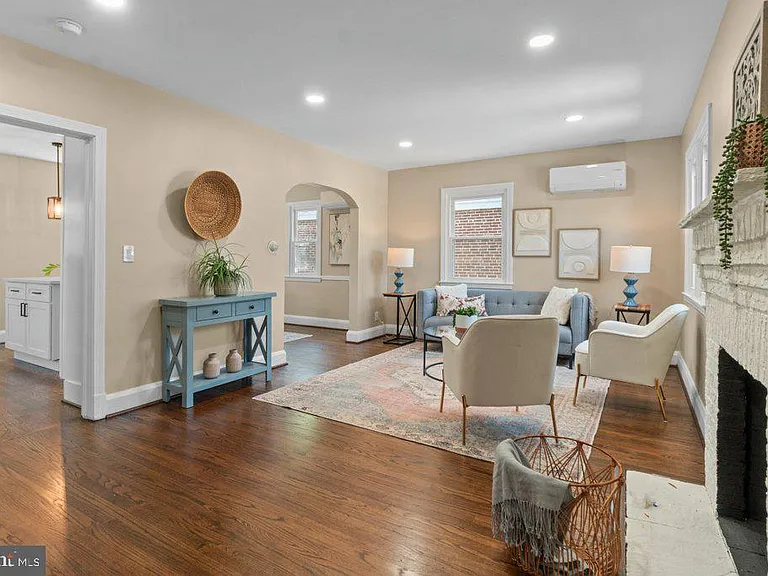 3027 Lavender Ave — Photo 3