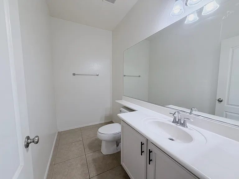 7164 S 48th Gln — Photo 23