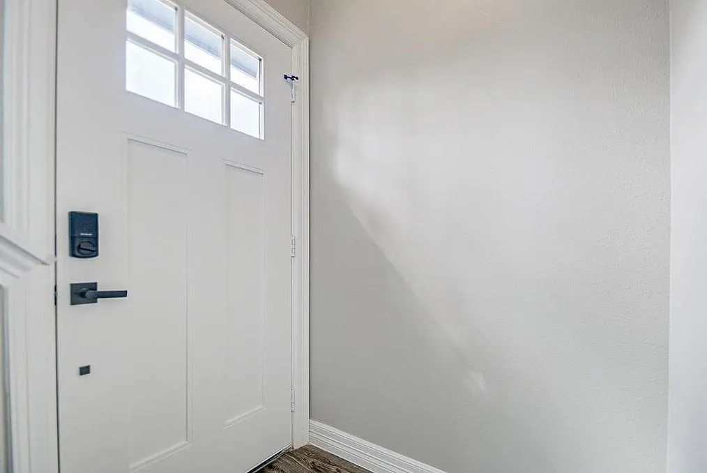 1 bed, 1.0 bath, 738 sqft, $1,625 — Photo 3
