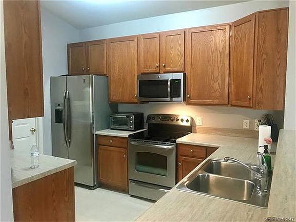 2nd image of 16278 Redstone Mountain Ln