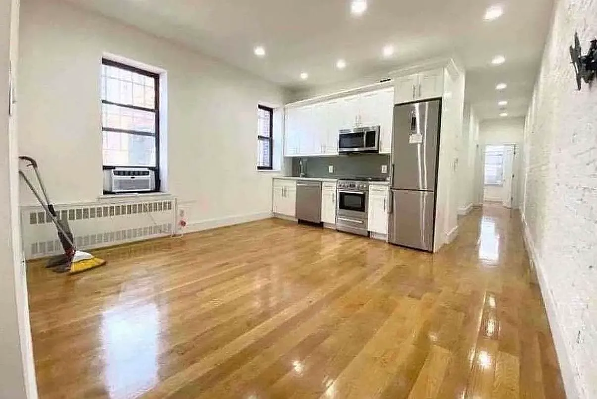 2067 Adam Clayton Powell Boulevard — Photo 1