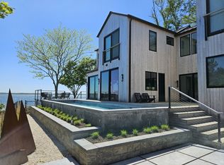 599 Peconic Bay Blvd, Jamesport, NY 11947