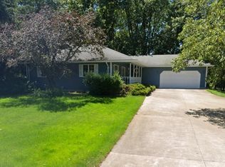 7101 Greenwood Ct NW, Demotte, IN 46310