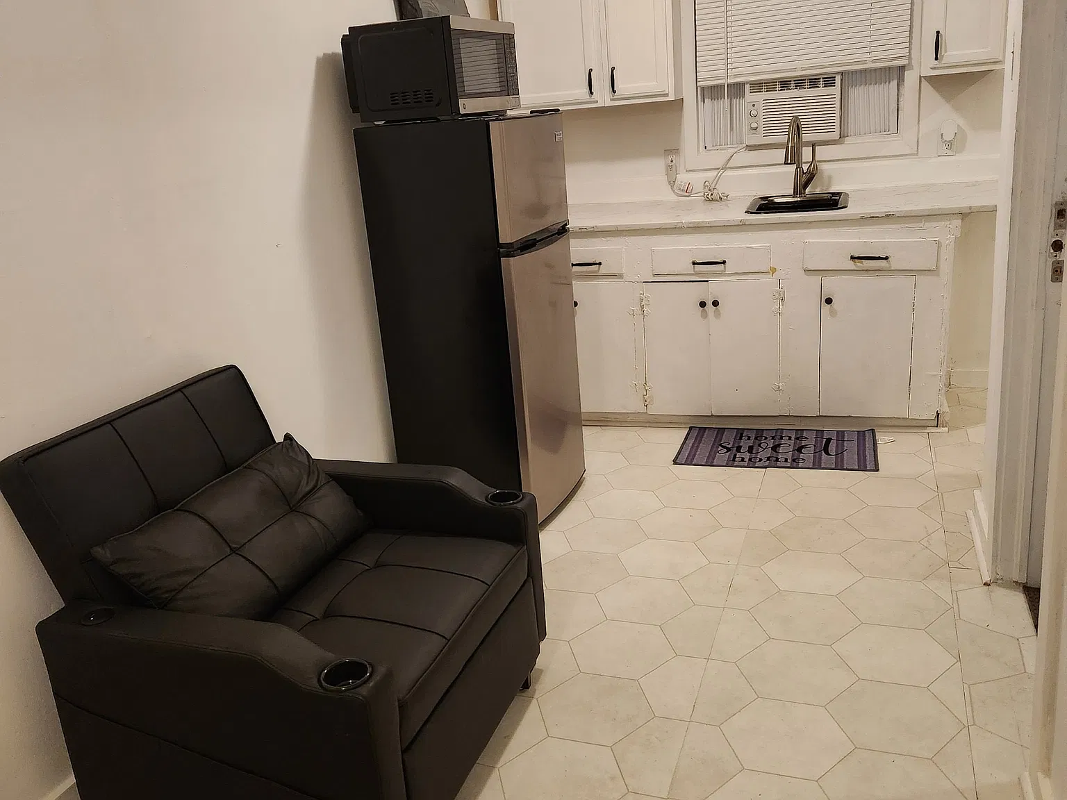 1 bed, 450 sqft, $400 — Photo 3