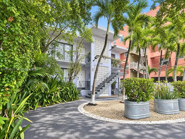521 NE 62nd St APT 3, Miami, FL 33138