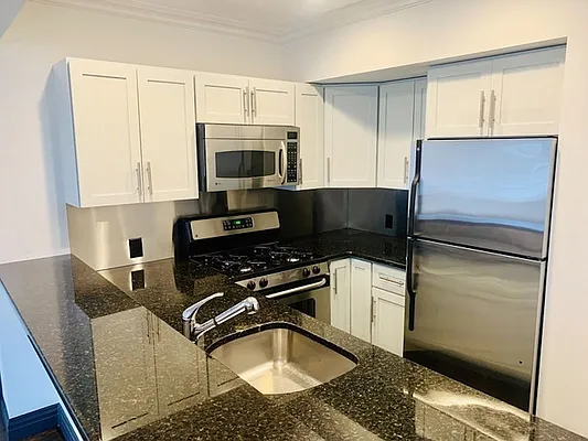 Rented by Brown Harris Stevens | media 12
