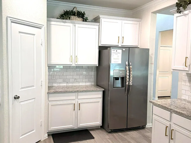15823 Vanderpool River Dr — Photo 10