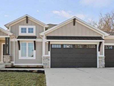 2233 SW Crown Dr, Lees Summit, MO, 64082
