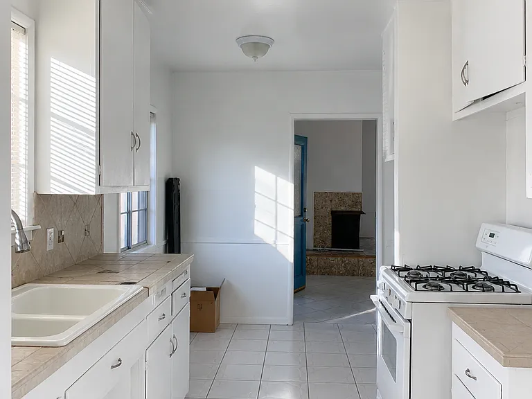 11525 Eddystone St — Photo 5