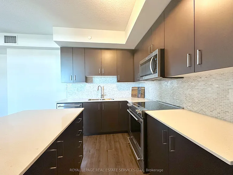 2333 Taunton Rd #901 — Photo 5