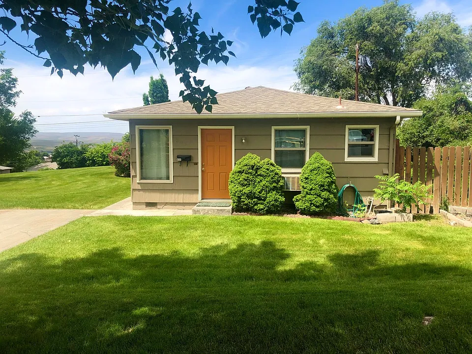 805 NW 4th St