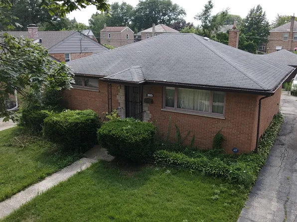 2234 S 18th Ave, Broadview, IL 60155