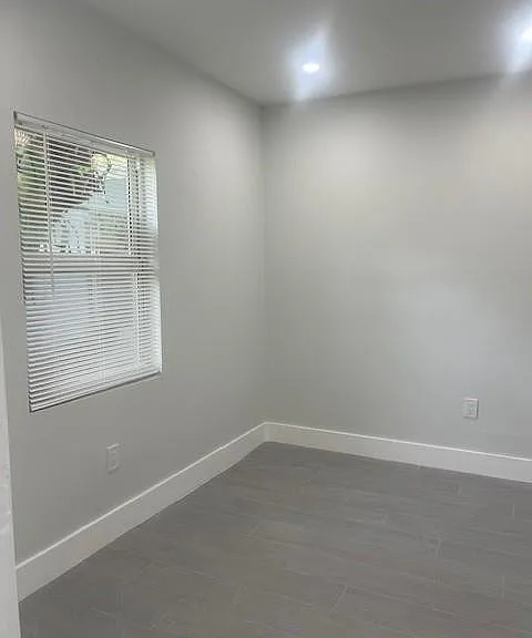 12322 NE 6th Ave #3 — Photo 4
