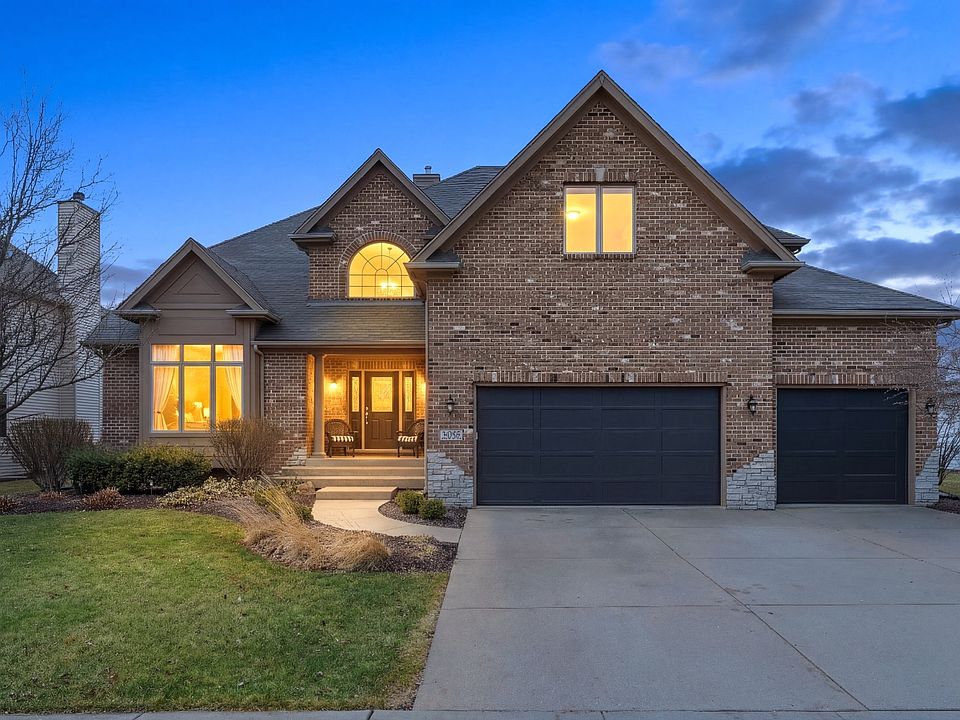 1st image of 25736 W Sunnymere Dr