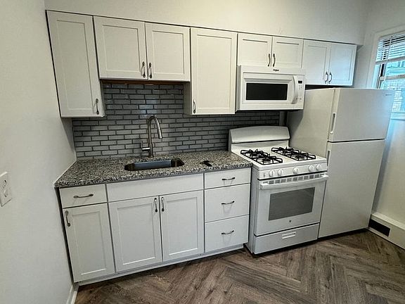2nd image of 4711 Liberty Ave Floor 4713-2