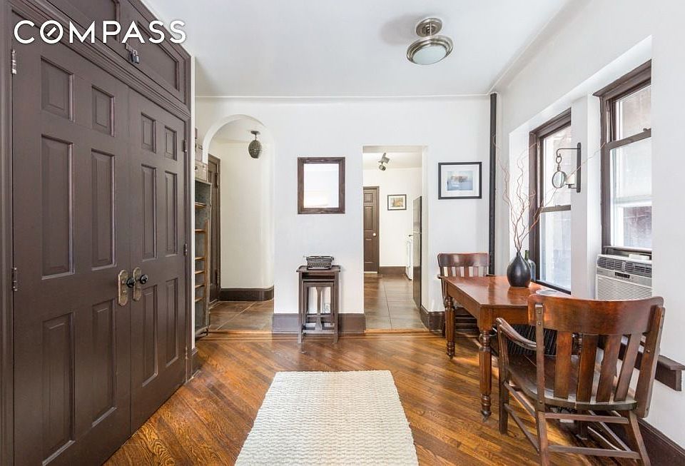 1st image of 104 Bedford St APT 1A