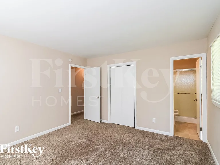 2932 Tiffany Dr SW — Photo 10