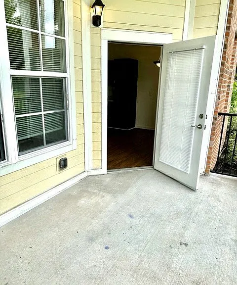 Ashley Pointe — Photo 13
