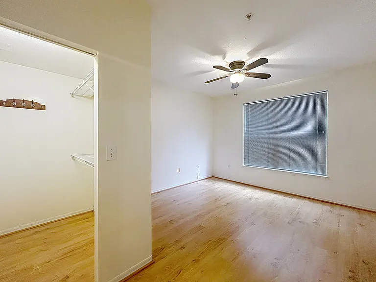 5608 Pinnacle Heights Cir #202 — Photo 13