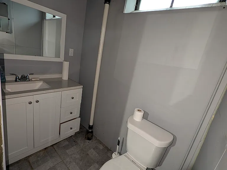 6824 Fellrath St — Photo 11