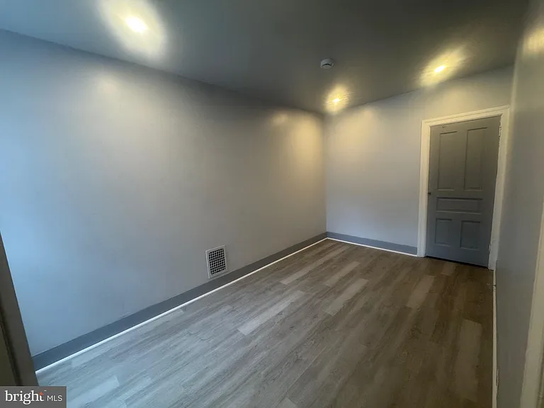 3003 N Washington St — Photo 12